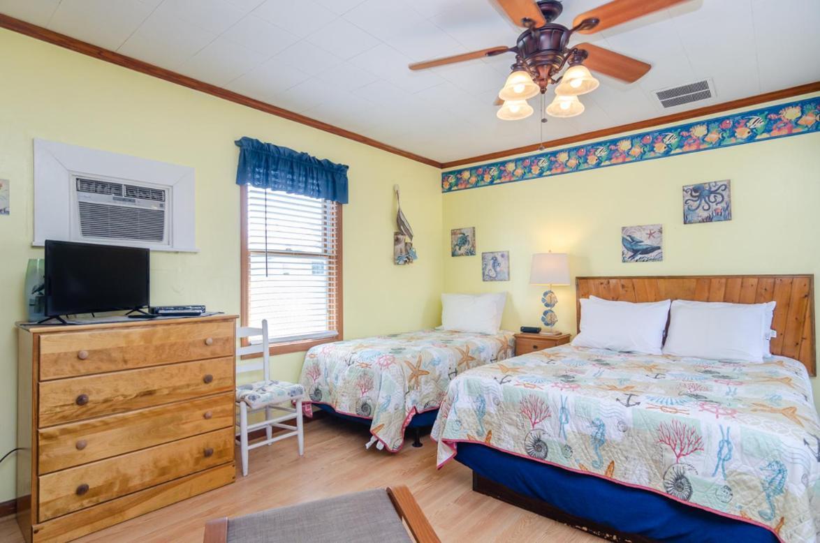 The Pelican Hidden Treasure Inn Room 2 By Bryant Real Estate Kure Beach Exteriér fotografie